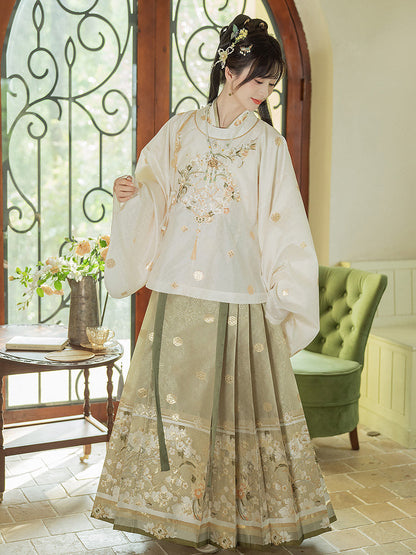 Ming Dynasty Hanfu Outfit Round Collar Top & Mamian Skirt | Fragrance in Hand 暗香执扇