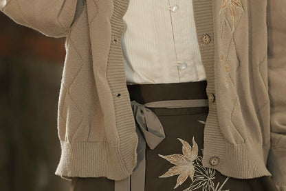 Modern Hanfu Autumn Outfit: Maple Pavilion 枫亭晚