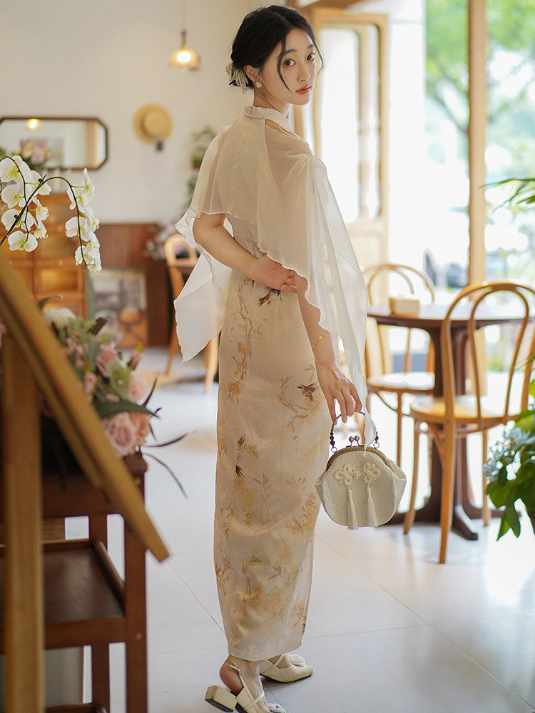 Halter Neck Long Cheongsam with Shawl | Jinzhu
