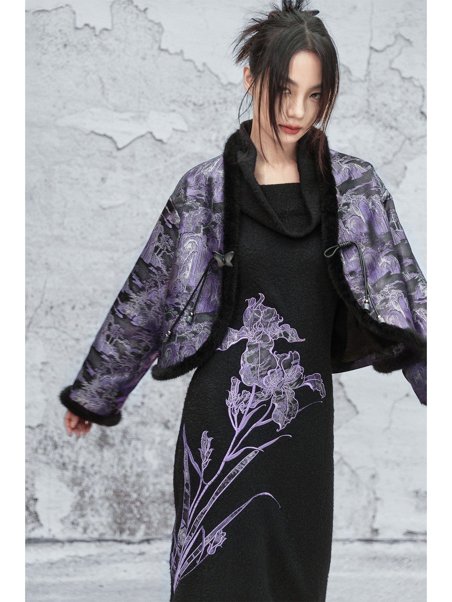 New Chinese Style V-Neck Butterfly Fringed Short Jacket for Autumn and Winter - Yinchuan 引川