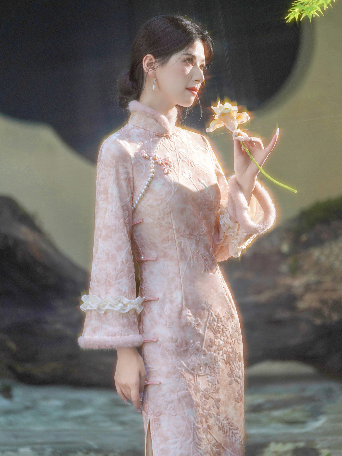 Long Sleeve Fur Trim Floral Qipao | Romance