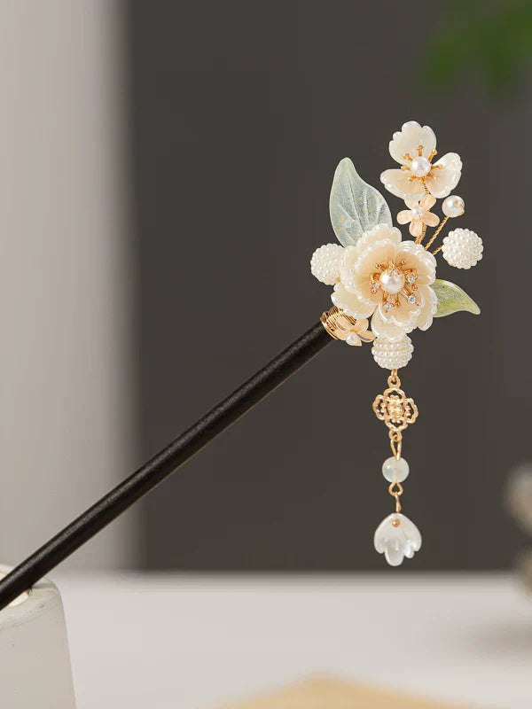 Snow Hibiscus Hair Stick | Traditional Chinese Hair Accessory