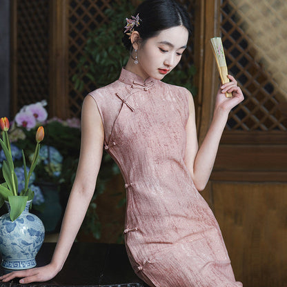 Sleeveless Midi Cheongsam | Roseclouds