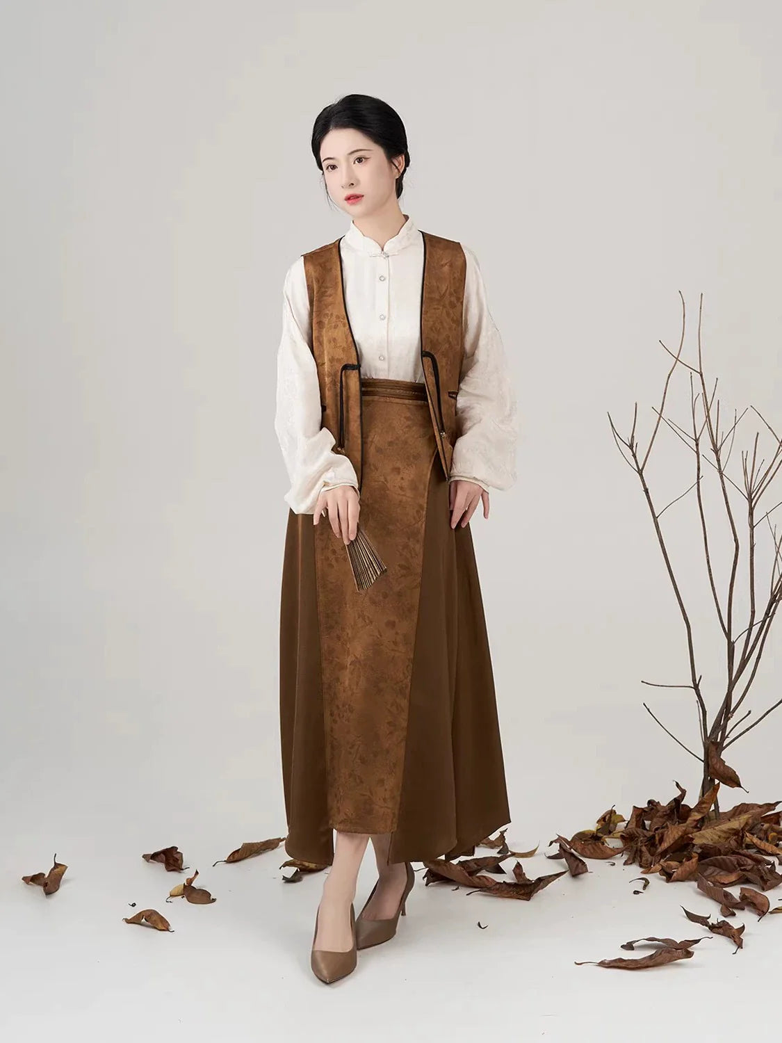 New Chinese Style Women Pipa Sleeve Shirt, Vest & Skirt Modern Hanfu Set - Liushu 琉珠 (Preorder)