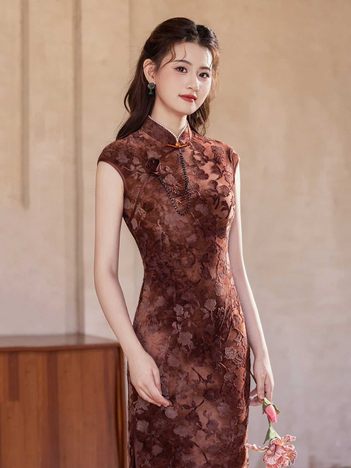 Short Sleeve Floral Long Cheongsam | Qiangwei