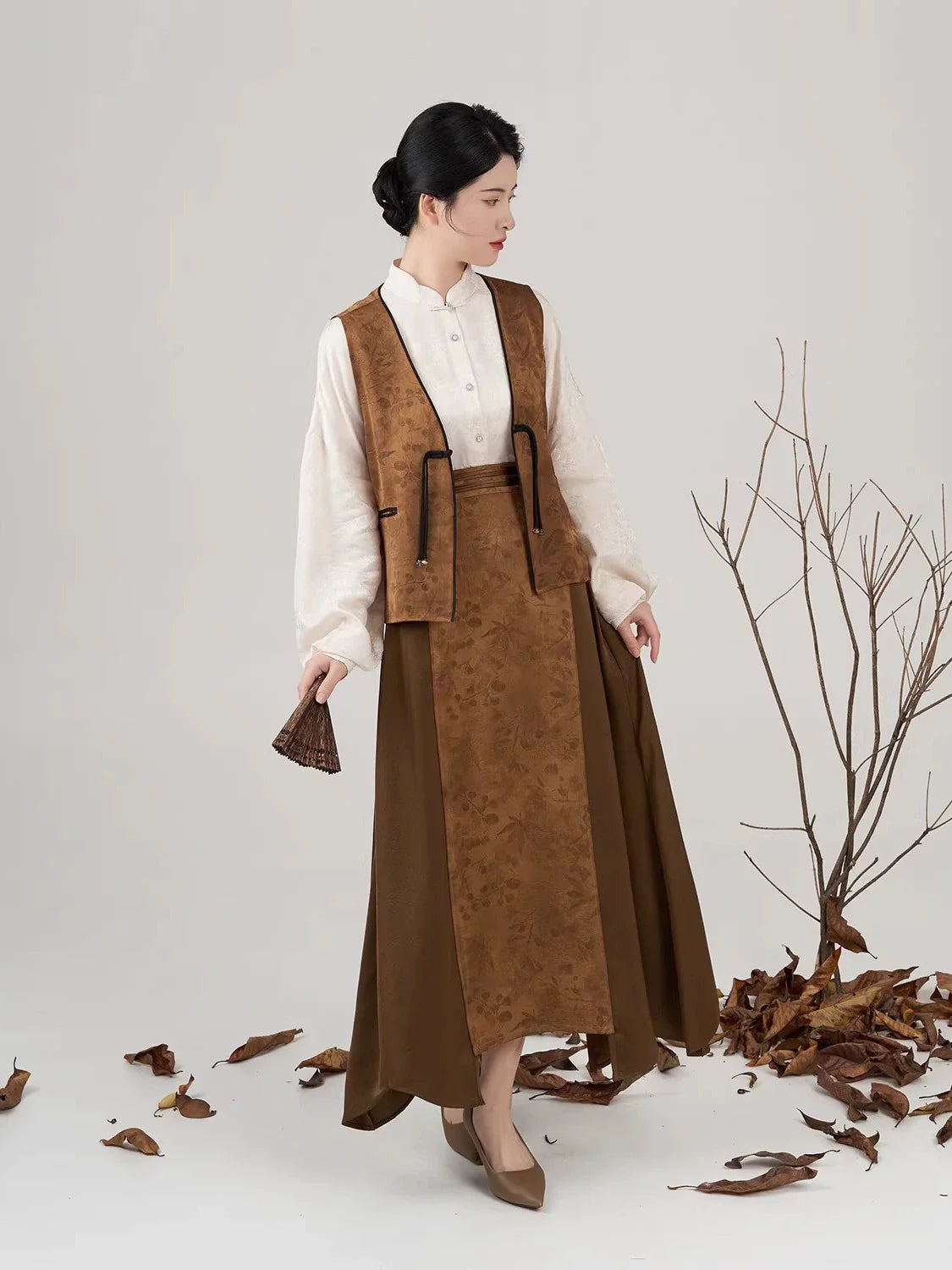 New Chinese Style Women Pipa Sleeve Shirt, Vest & Skirt Modern Hanfu Set - Liushu 琉珠 (Preorder)