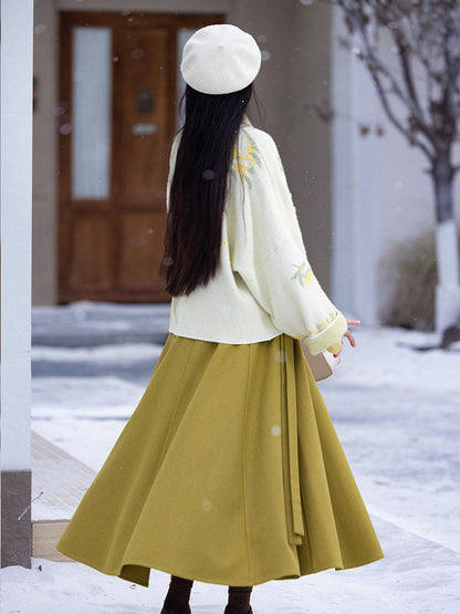 Song Dynasty Modern Hanfu Winged Sleeve Top and Wrap Skirt for Autumn and Winter - Osmanthus 桂花令 (Preorder)