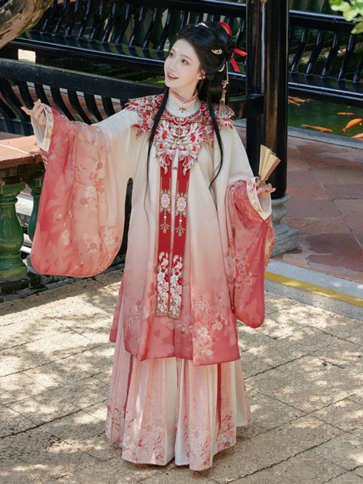 Ming Dynasty Fairytale & Butterflies Hanfu Set | Thousand Rivers Dream 千川一梦