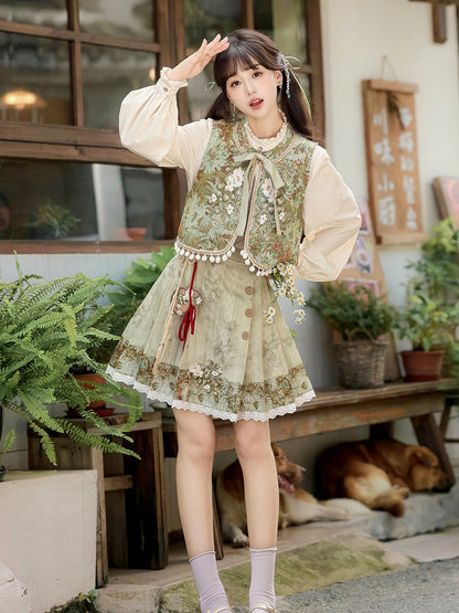Ming Dynasty Modern Hanfu Long Sleeve Top and Short Mamianqun - Whispers of Autumn 秋络蔓语