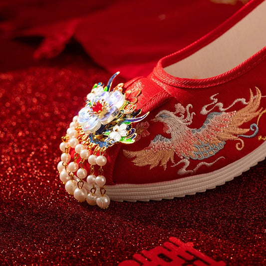 Bliss - embroidered hanfu bridal shoes — side profile