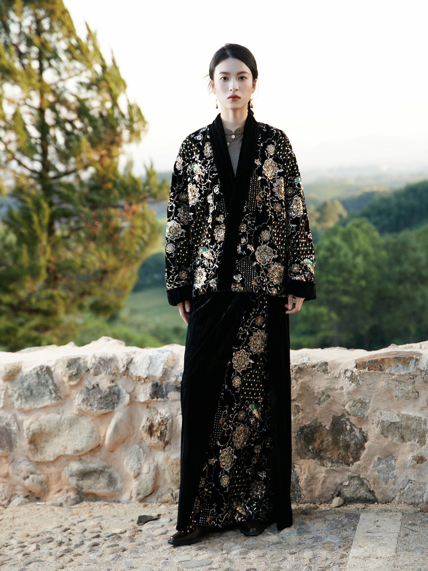 New Chinese Style Beaded Embroidery Cotton Padded Oversized Jacket and Velvet Spiral Skirt - Zhimian 知棉