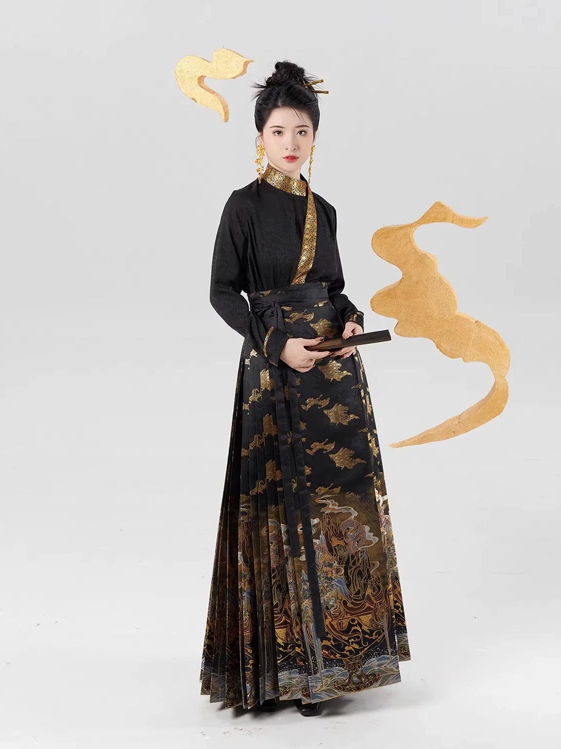 Ming Dynasty Modern Hanfu Mamianqun Outfit - Copper Furnace 铜炉