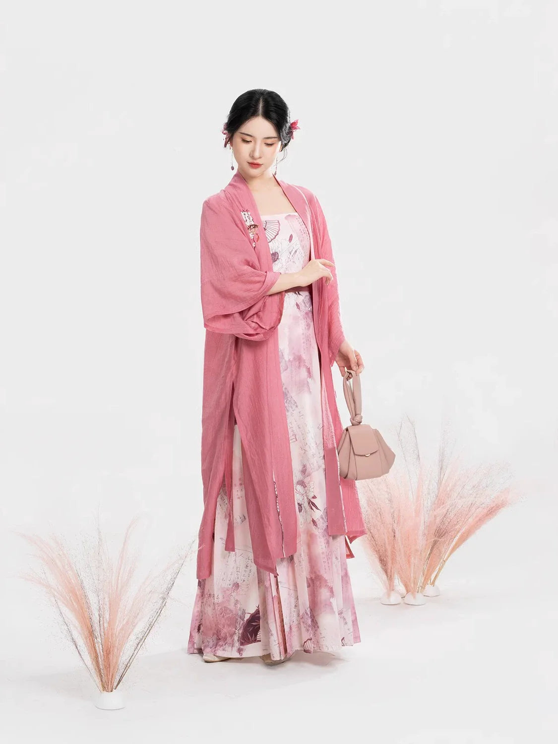 Song Dynasty Modern Hanfu Set with Changgan Temple Beizi and Mamian Slip Dress - Hongfu 红芙 (Preorder)