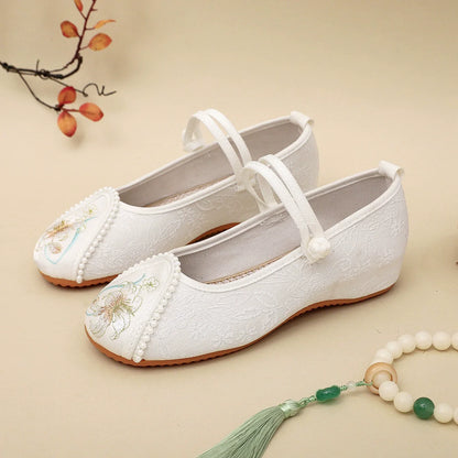 Kendall - Embroidered Chinese Hanfu Shoes