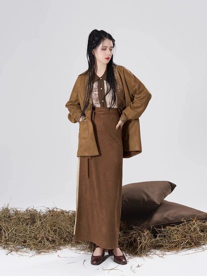 Song Dynasty Modern Hanfu Set with Long Sleeve Top and Spiral Skirt - Urban Nomad 都市游牧 (Preorder)