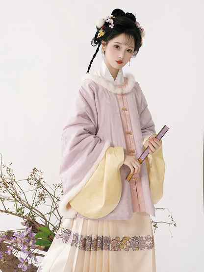 Zhaojun 昭君 - Ming Dynasty Round Neck Winter Robe