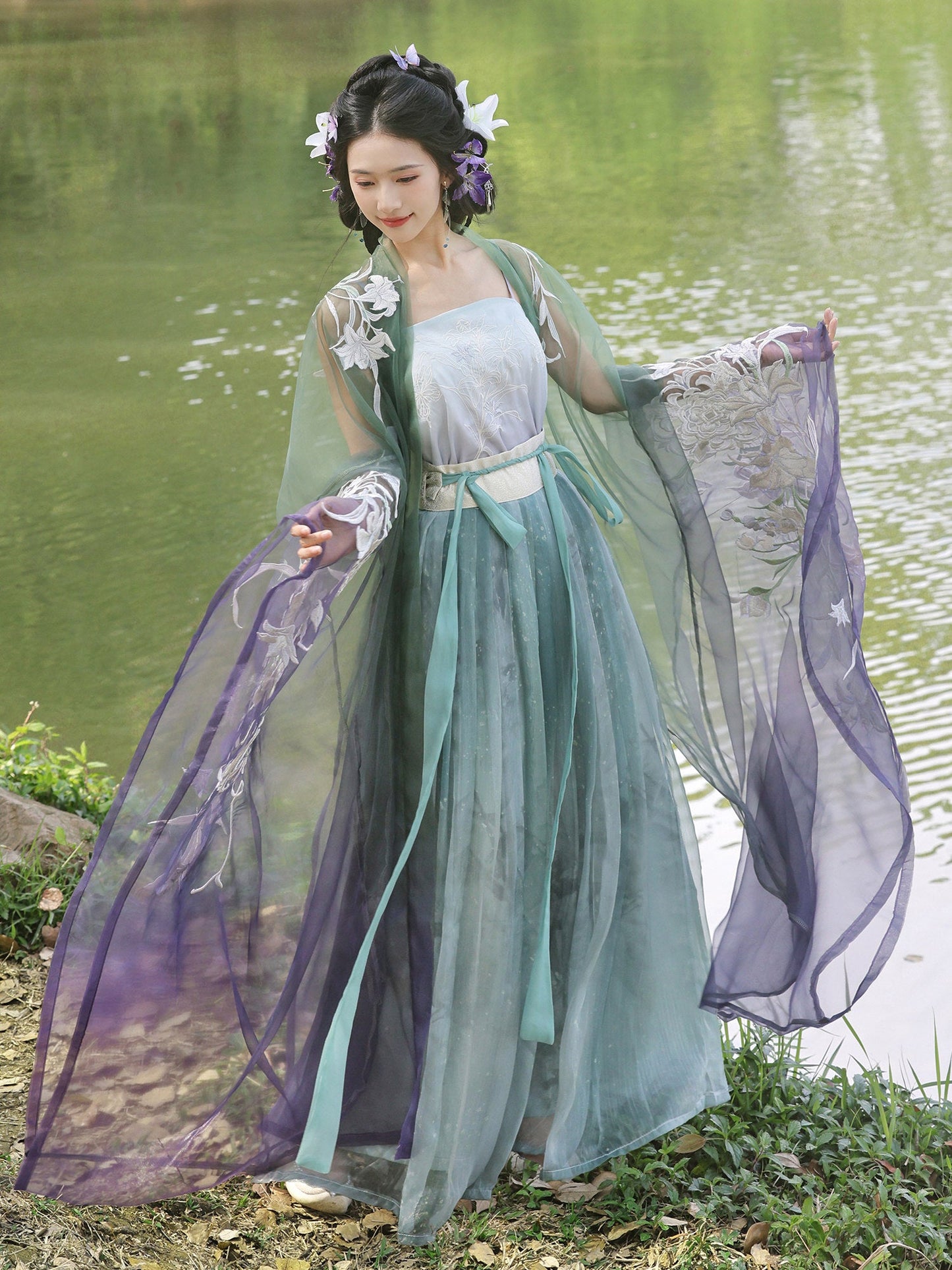 Lily of the Valley | Embroidered Hanfu Set with Wide Sleeve Cardigan and Qiyao Ruqun