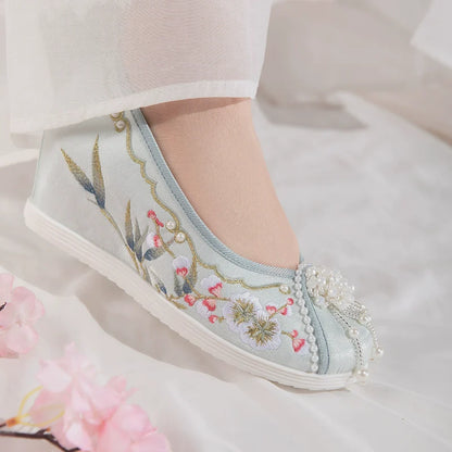Eva - Embroidered Chinese Hanfu Shoes