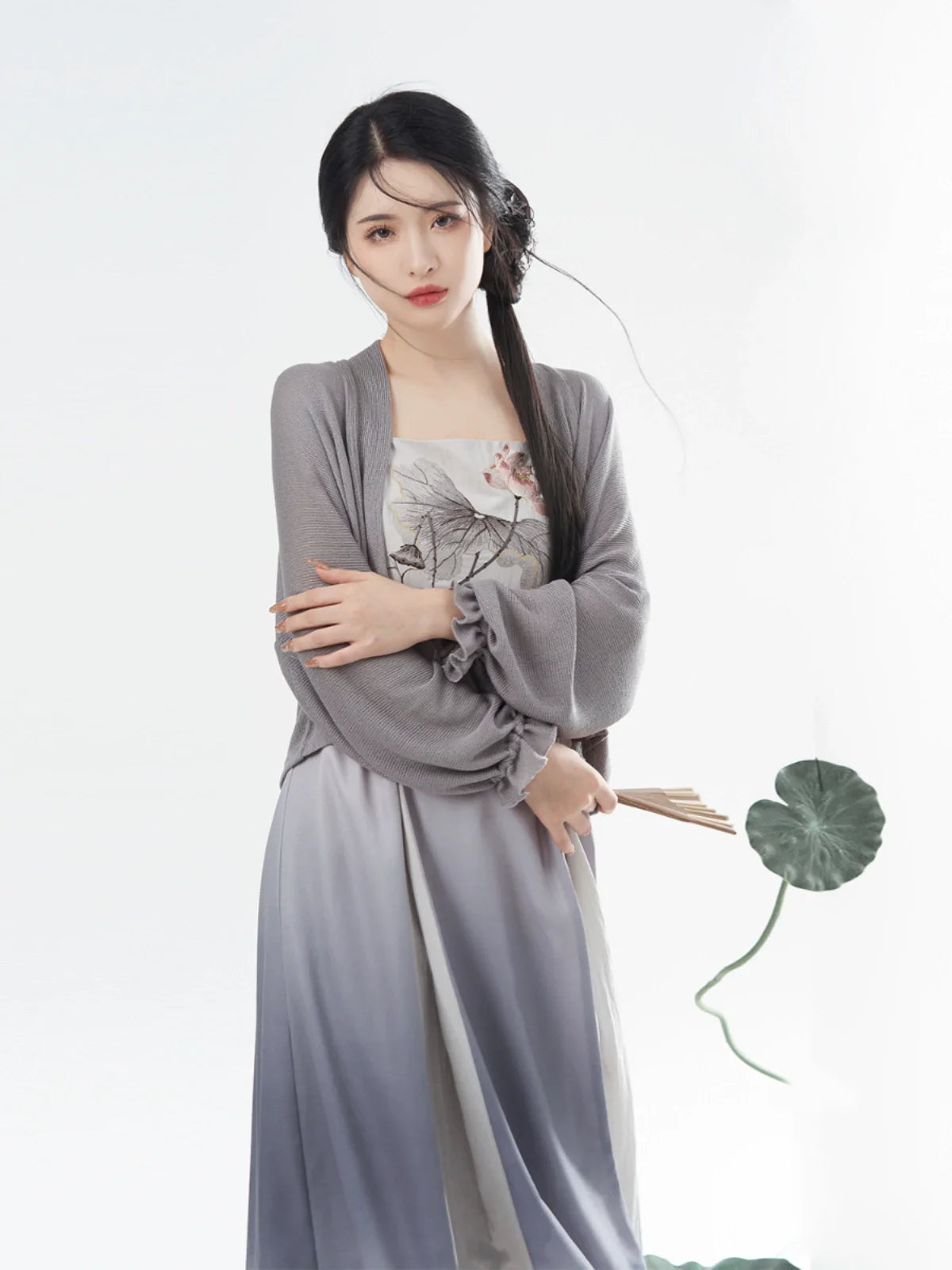 Modern Tang Dynasty Hanfu Slip Dress Set - Wuhefeng 芜荷风 (Preorder)