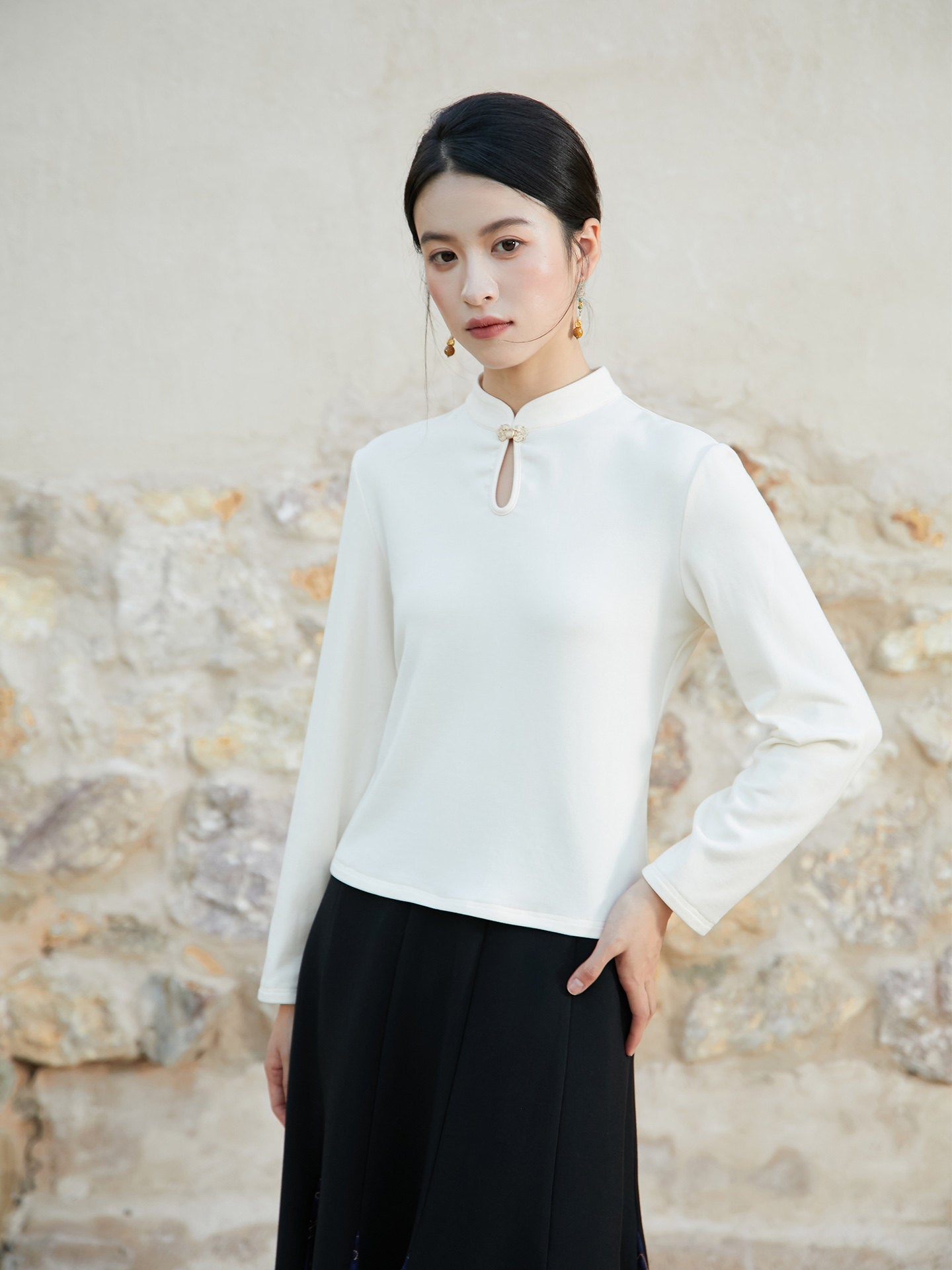 New Chinese Style Knitted Top in White - Wind Bamboo