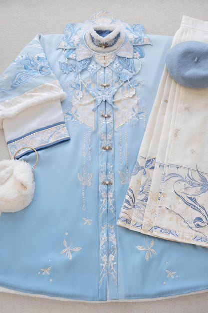Ming Dynasty Hanfu Set with Embroidered Robe & Mamian Skirt | Yudie 玉蝶