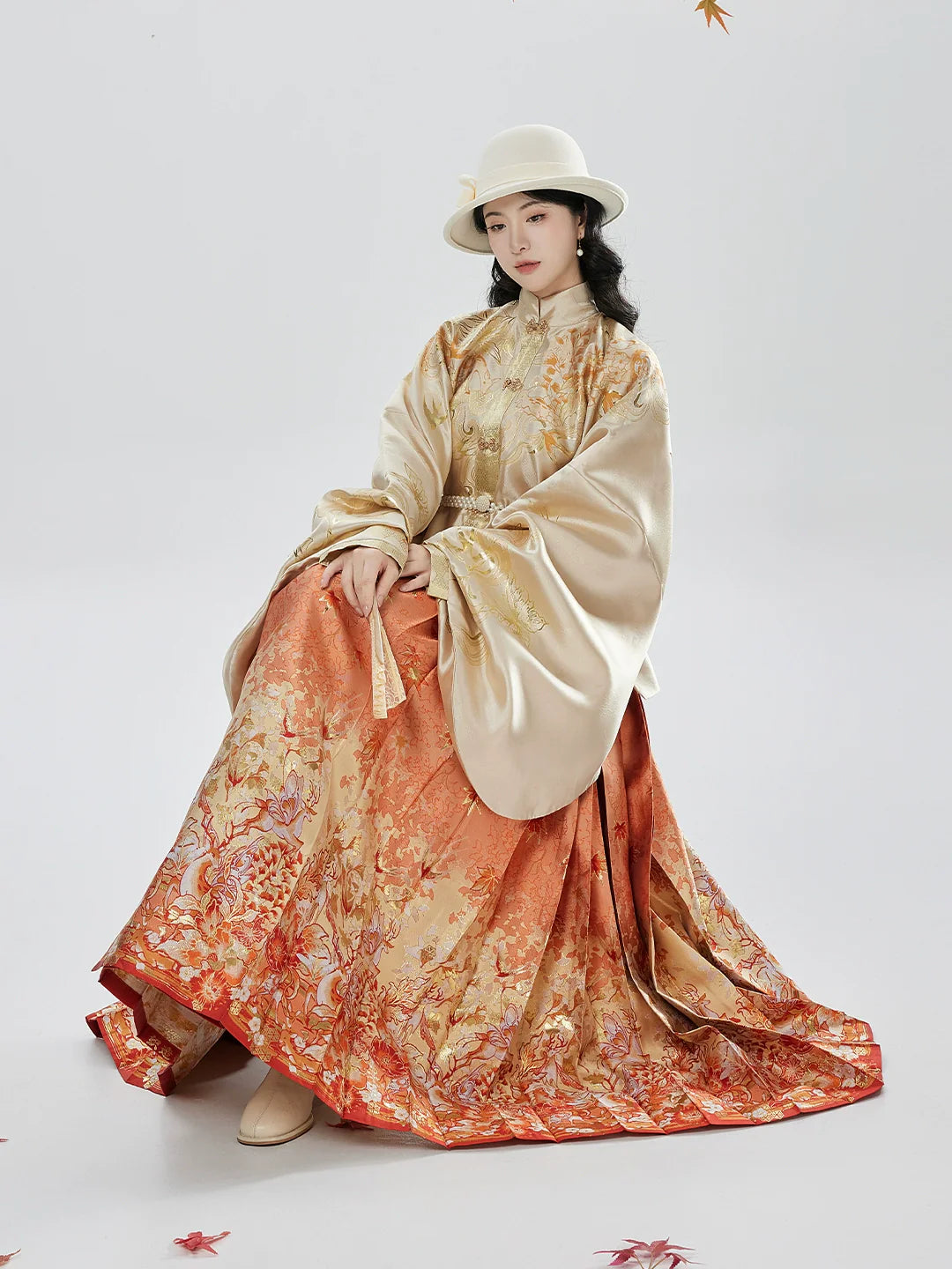 Ming Dynasty Pipa Sleeve Top & Mamian Skirt Hanfu Set | Brewing Golden Autumn 酿金秋