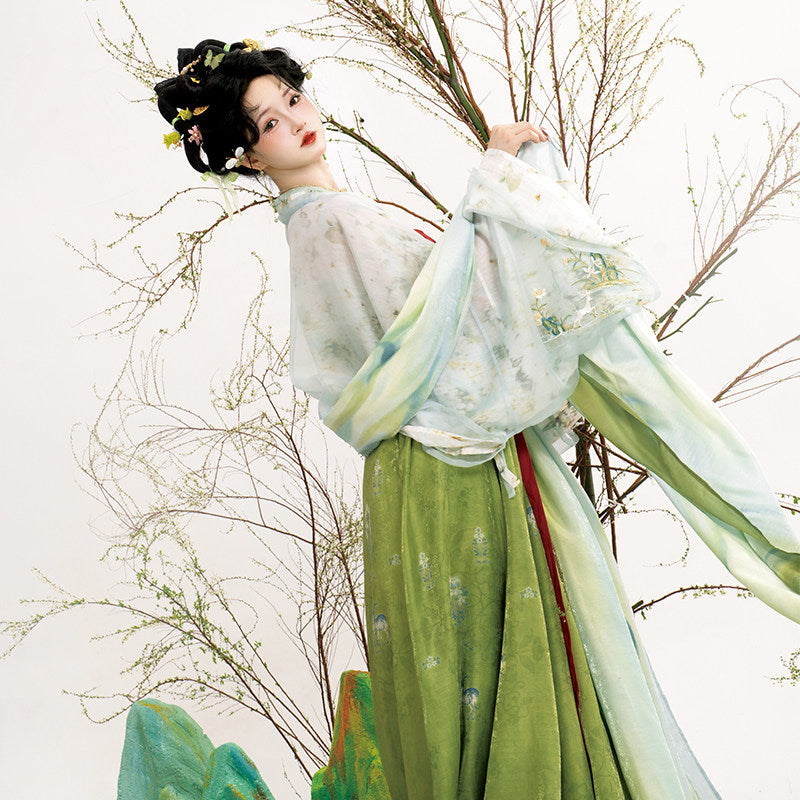Spring Deer | Tang Style Hanfu Set with Famen Temple Shawl and Qixiong Skirt