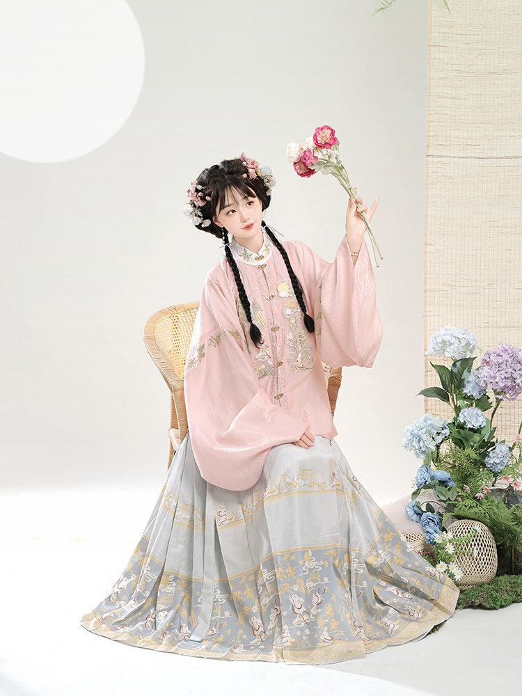 Ming Dynasty Pastel Embroidered Pipa Sleeve Top & Printed Mamian Skirt | Osmanthus Rabbit 桂花兔