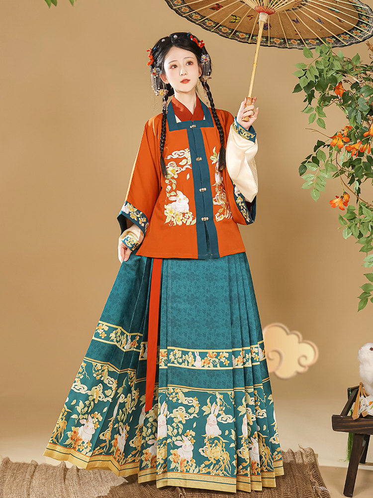 Ming Dynasty Embroidered Square Collar Jacket & Printed Mamian Skirt | Money Rabbit 钱兔