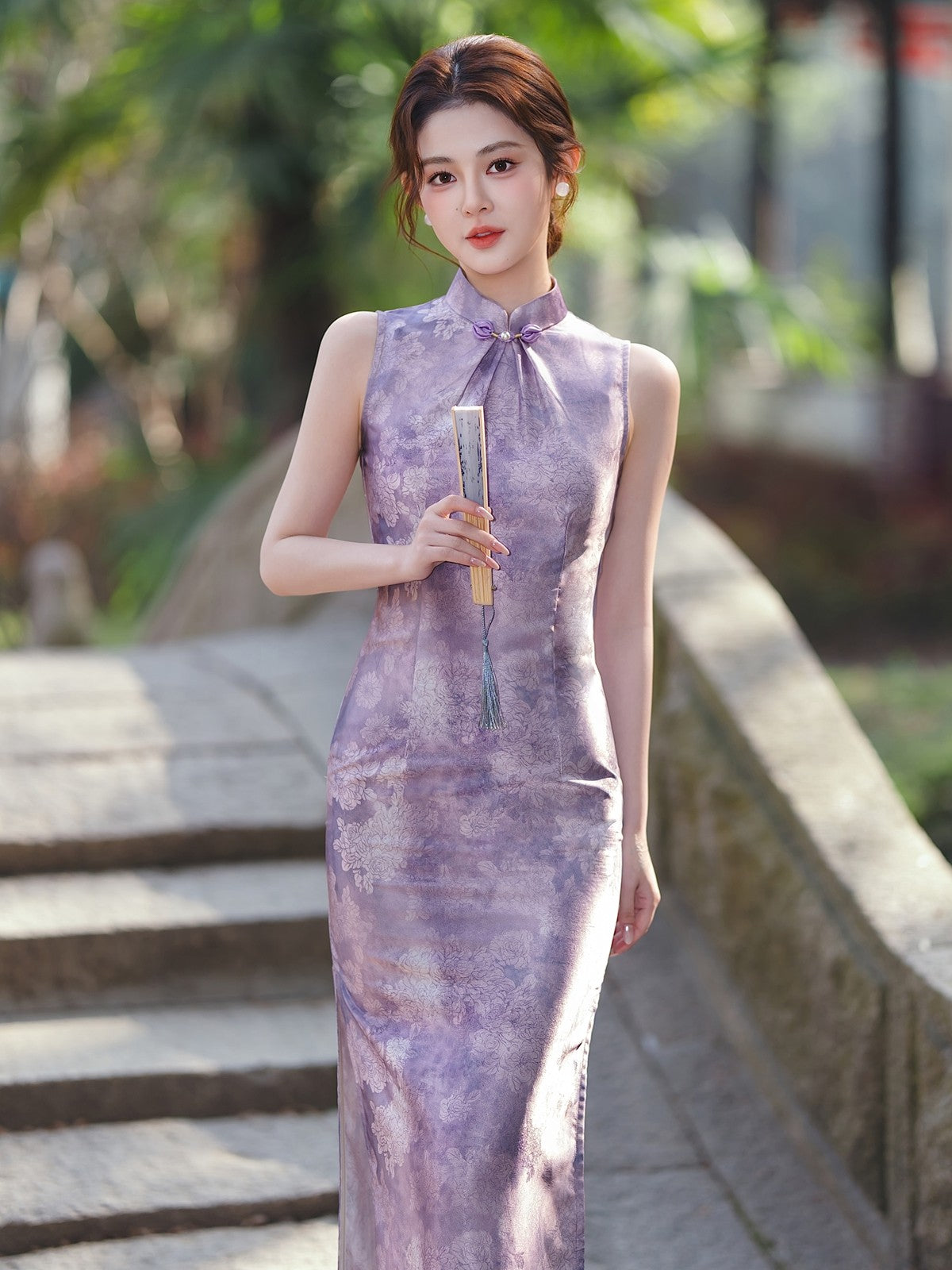 Sleeveless Violet Long Cheongsam | Resonate