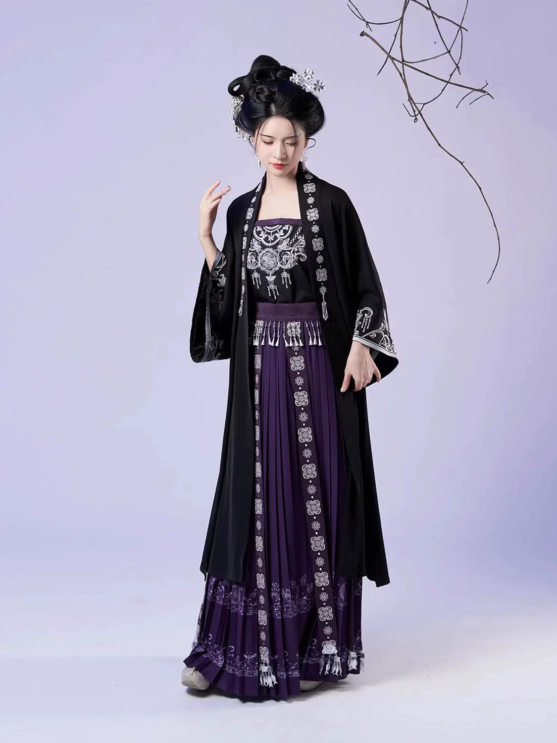 Miao Ethnic Inspired Hanfu Set with Embroidered Half-Sleeve Top & Pleated Bell Skirt - Yanyan Yinlin 晏晏银铃 (Preorder)