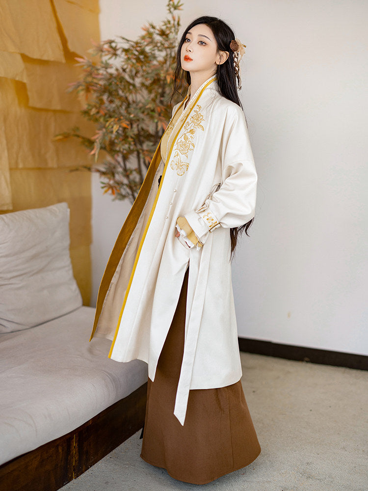Song Dynasty Modern Hanfu Winged Sleeve Top and Spiral Skirt for Autumn and Winter - Yellow Rose 黄玫瑰 (Preorder)