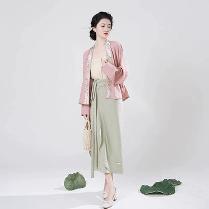 Song Dynasty Modern Hanfu Set with Winged Sleeve Top and Spiral Skirt - Autumn Lotus 秋荷 (Preorder)