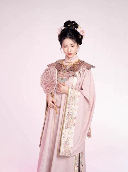 Ming Dynasty Traditional Hanfu Set & Mamian Skirt | Golden Peony Feathers 金丝粉羽