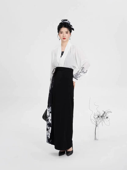 Song Dynasty Modern Hanfu Set with Winged Sleeve Top and Spiral Skirt - Heiyouzi 黑釉瓷 (Preorder)