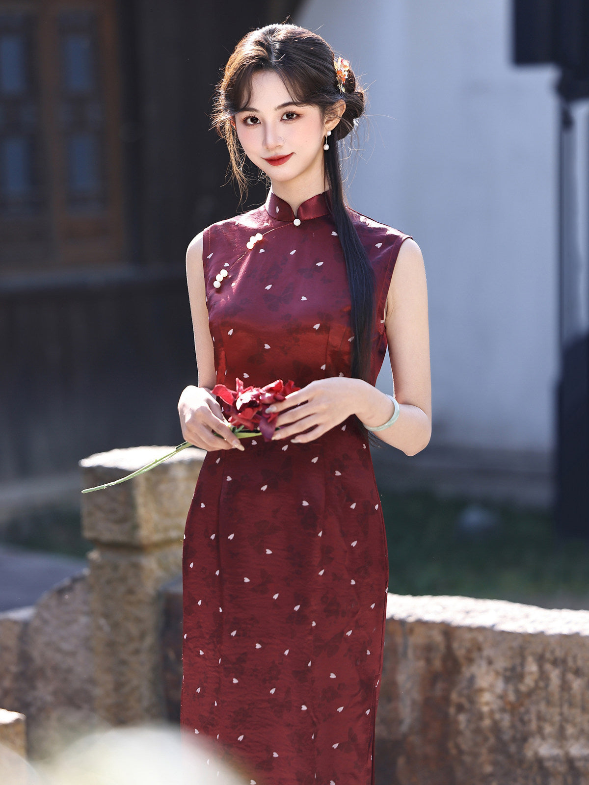 Sleeveless Hearts Midi Cheongsam | Wine