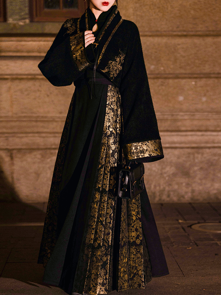 Ming Dynasty Modern Hanfu Black Gold Thread Embroidered Mamian Skirt & Crop Jacket | Niannian 年年