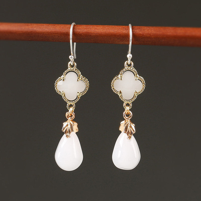 Four Leaf Clover Shimmer White Earrings | Cheongsam Jewelry