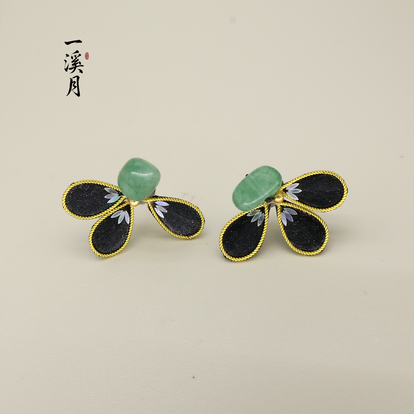 Lacquer and Jade Velvet Flower Stud Earrings | Qipao Jewelry
