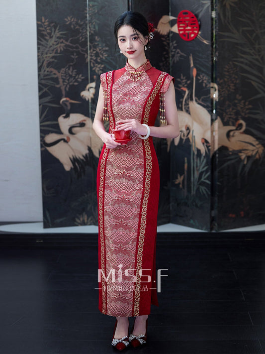 Red Embroidered Bridal Qipao Cheongsam | Hearts