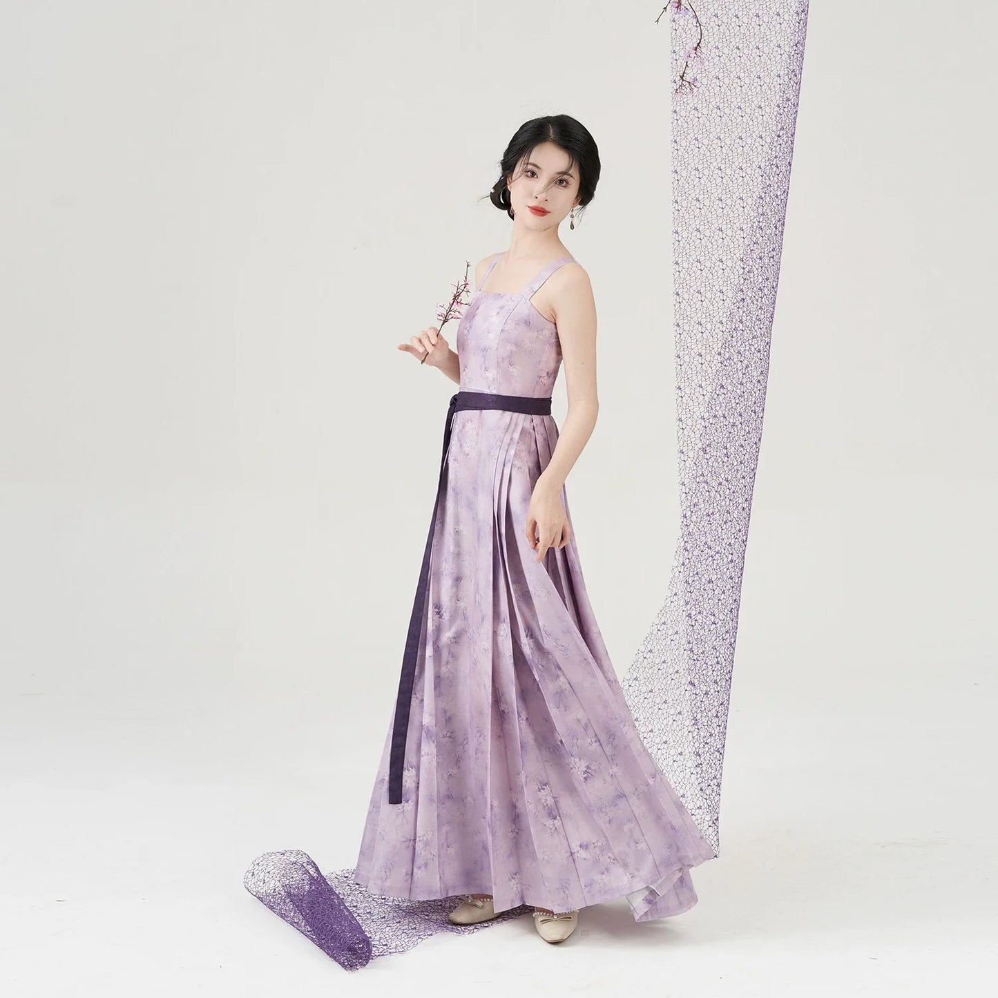 Song Dynasty Modern Hanfu Set with Changgan Temple Beizi and Slip Dress - Flower Date 花有约 (Preorder)