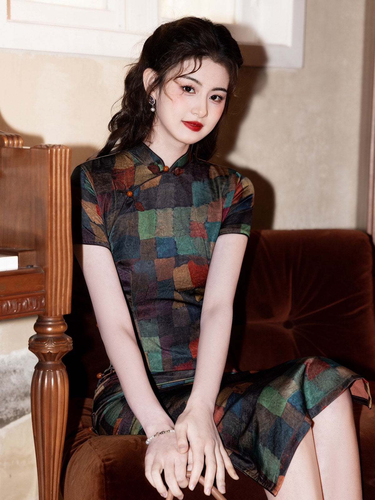 Short Sleeve Old Hong Kong Style Qipao | Heiyun