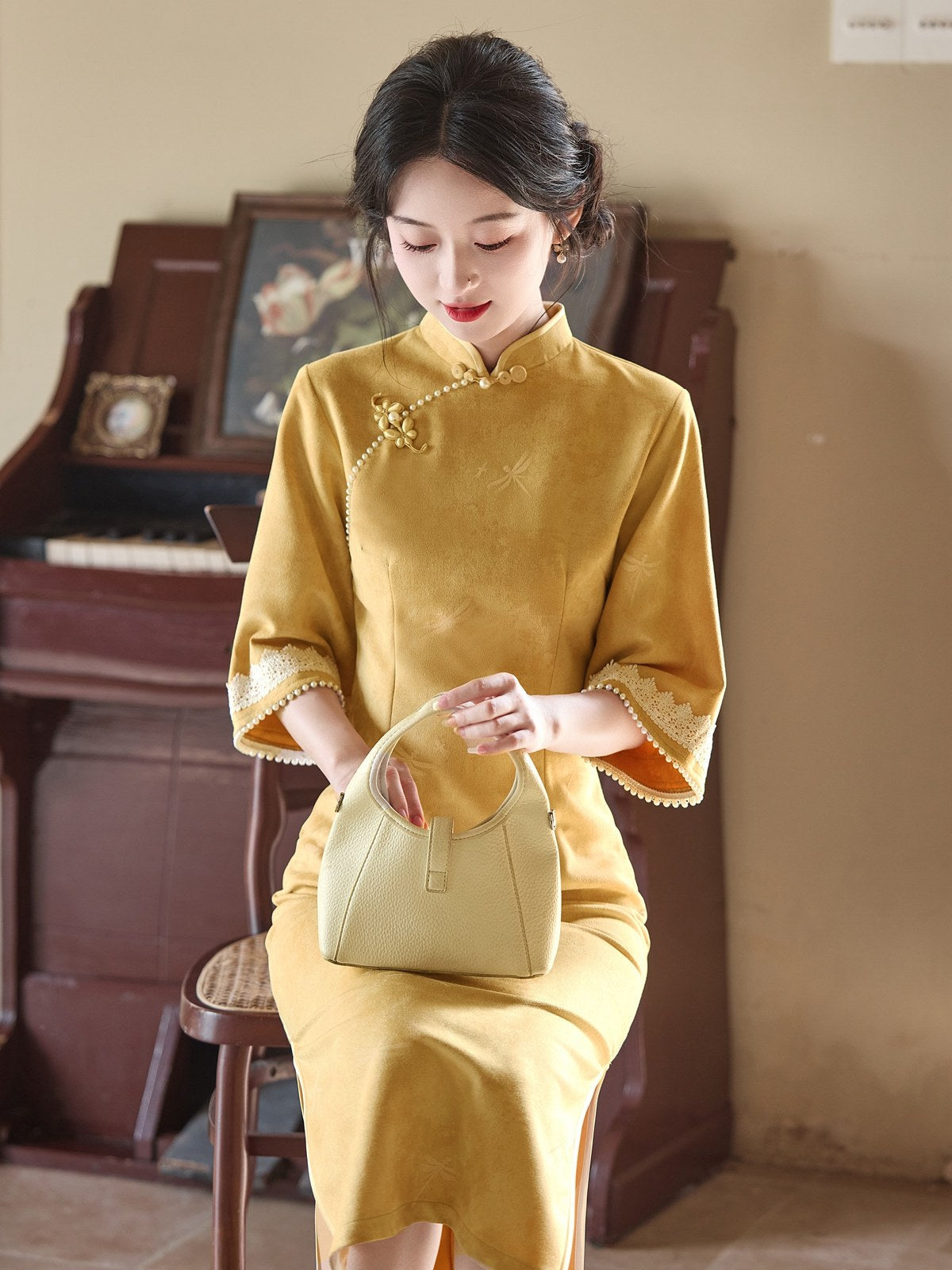 Mid Sleeve Antique Gold Cheongsam | Autumn