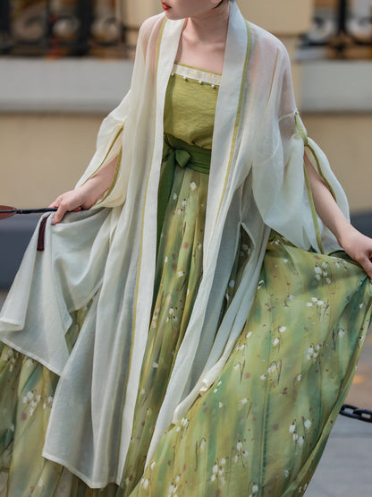 Green Wilds | Modern Song Dynasty Hanfu with Floral Pleated Skirt