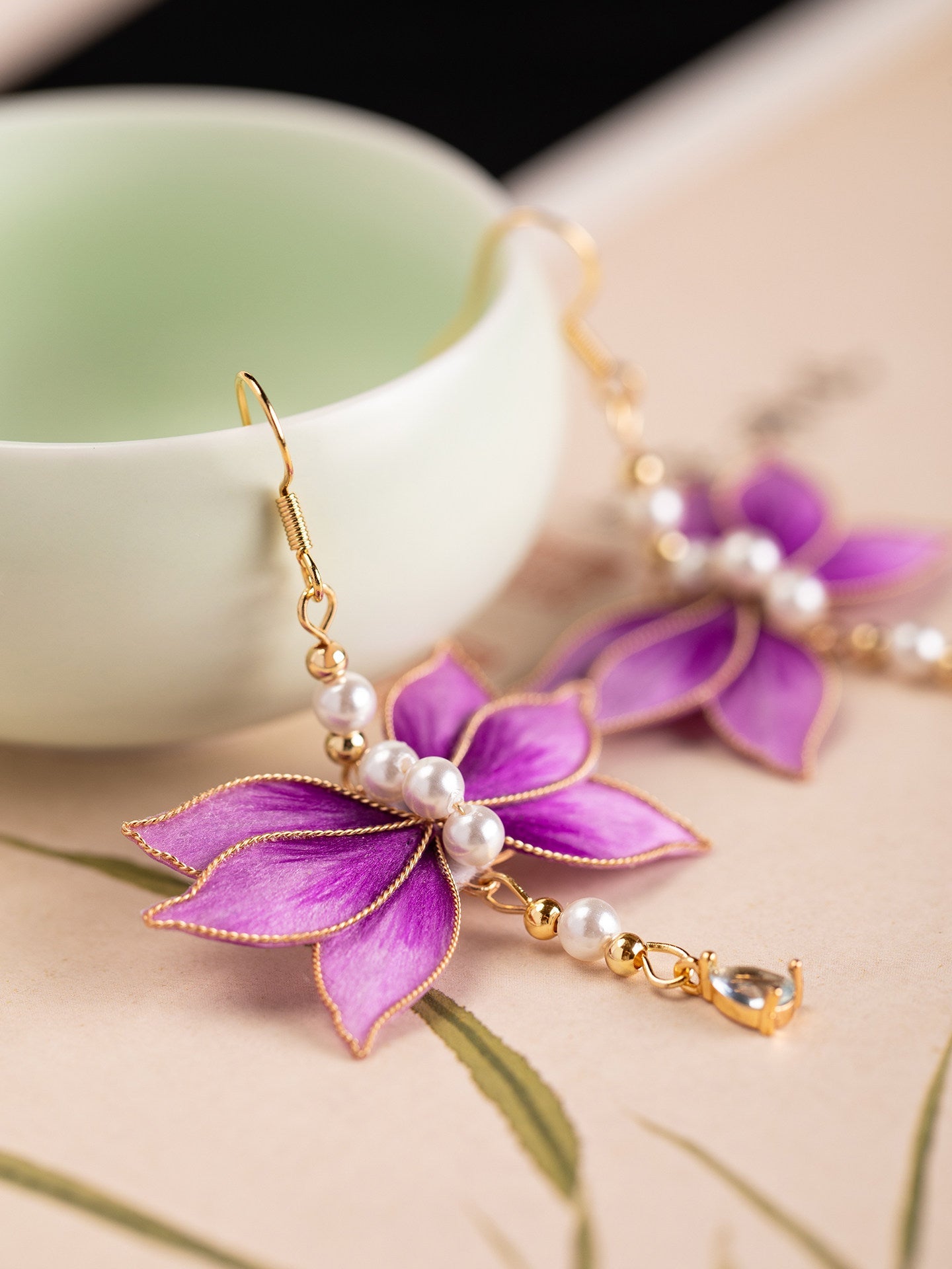 Dancing Flowers Velvet Flower Earrings | Hanfu Jewelry