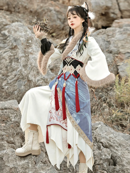 Yuanshan Yin 远山吟 - Exotic Hanfu Swordsman Outfit