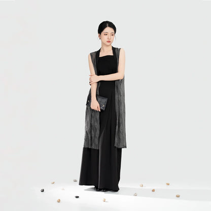 Song Dynasty Modern Hanfu Set with Bijia, Winged Sleeve Top and Wide Leg Pants - Crow Commands 乌翎 (Preorder)