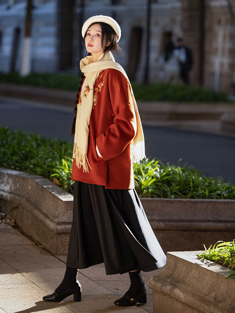 Song Dynasty Modern Hanfu Winged Sleeve Top and Wrap Skirt for Autumn and Winter - Plum Fragrance 倚梅香 (Preorder)