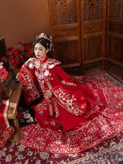 Ming Dynasty Floral Bridal Hanfu Set with Cloud Collar | Qixi 七夕