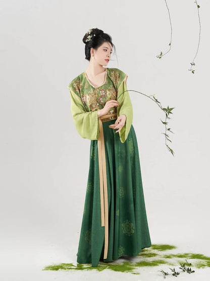 Tang Dynasty Modern Hanfu Set with Beizi Overlay & Flowing Eight-Panel Skirt - Weiyang 未央 (Preorder)